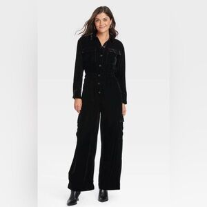 Universal Thread Women's Long Sleeve Velvet Cargo Jumpsuit NWT Sz 14 Sold Out